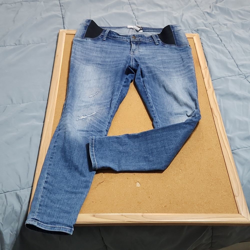 Liz Lange maternity jeggings size medium